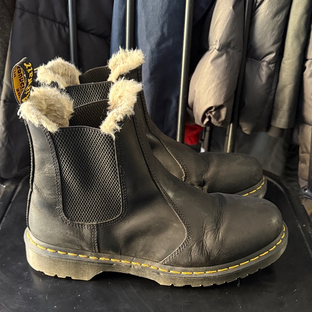 Dr. Marten’s 2976 Leonore